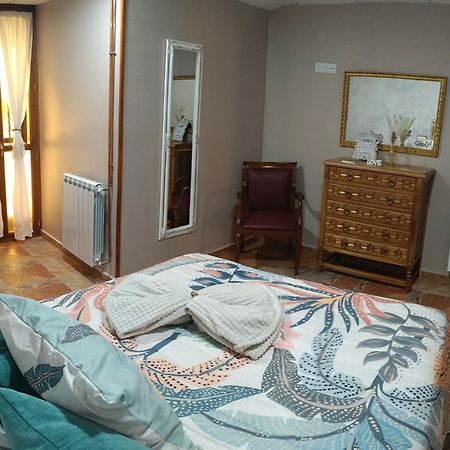 Mikaela Planta Baja-Con Patio Lejlighed El Burgo De Osma Eksteriør billede